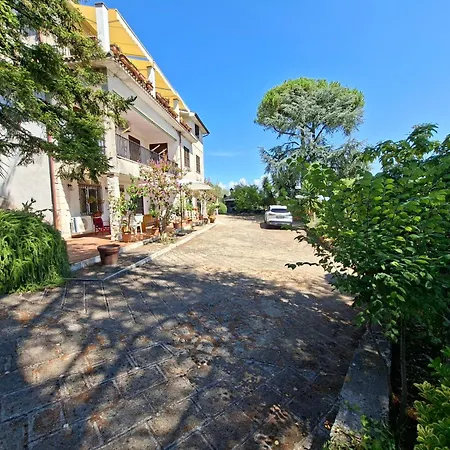 Casa Ribe Apartment Morlupo
